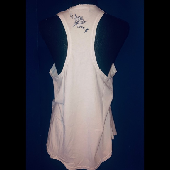 NWT Baby Blue Distressed Muscle Tank - Picture 3 of 5